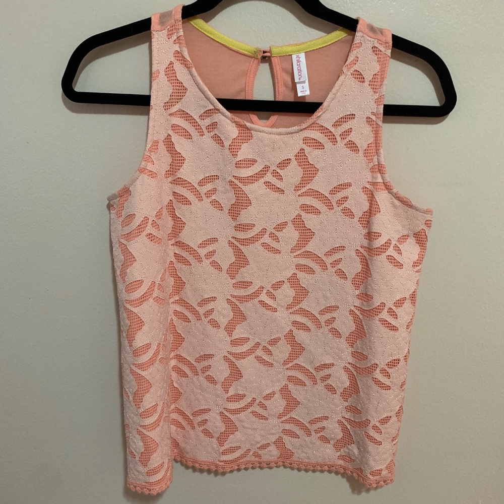 Floral Design Peach Color Sleeveless Top Sz S